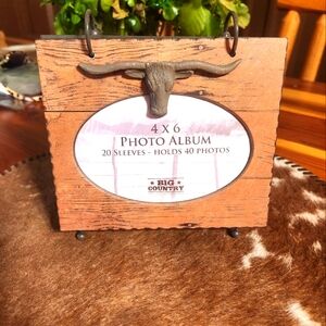 Coffee table photo album, holds 4"×6" photos